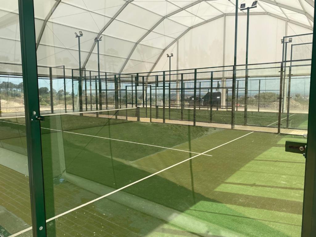 Royal Obidos Scenic Resort Praia del Rei Екстериор снимка The indoor paddle tennis courts at the University of Nottingham